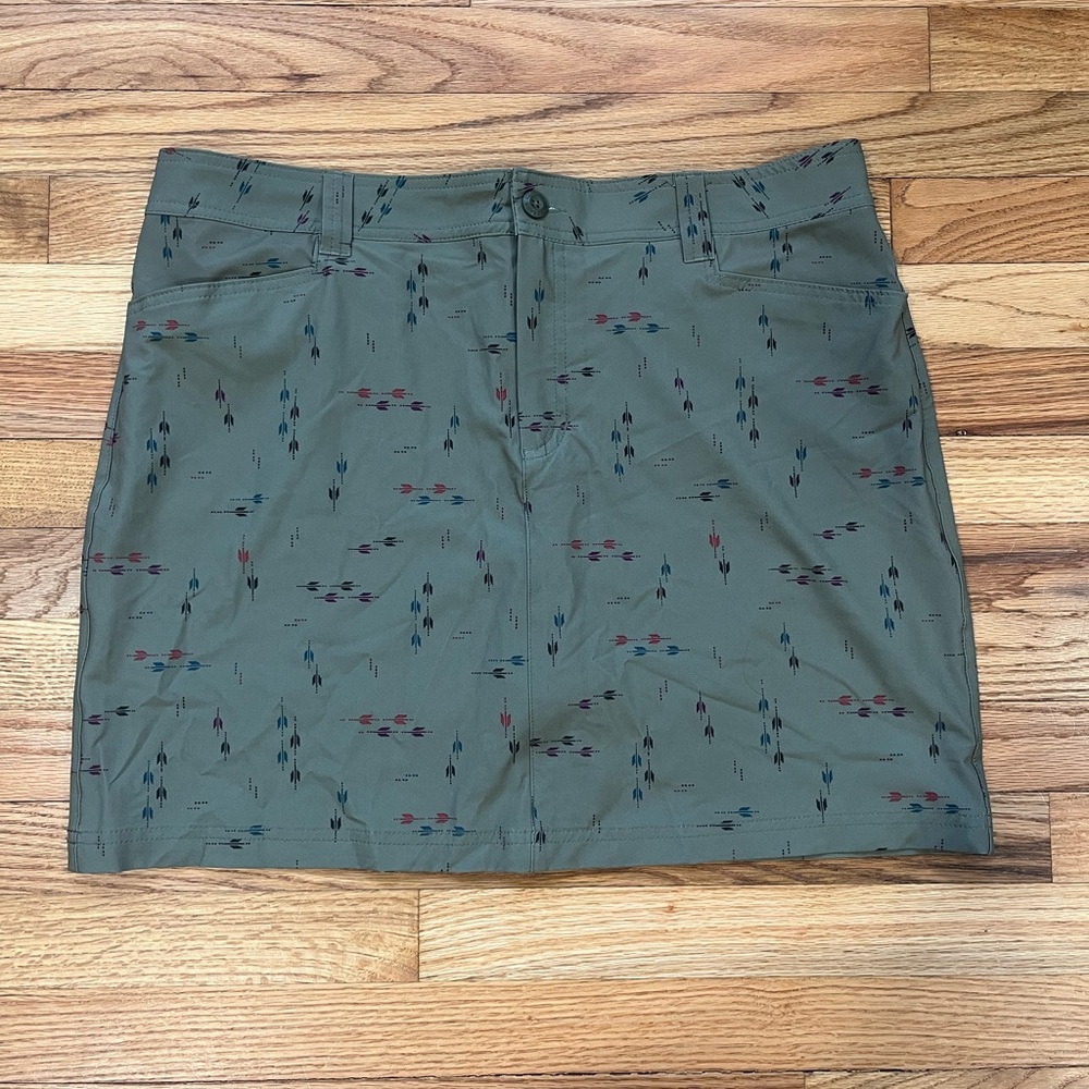 Eddie Bauer Women's Adventurer 2.0 Skort in Sprig Print Size 14 NWOT